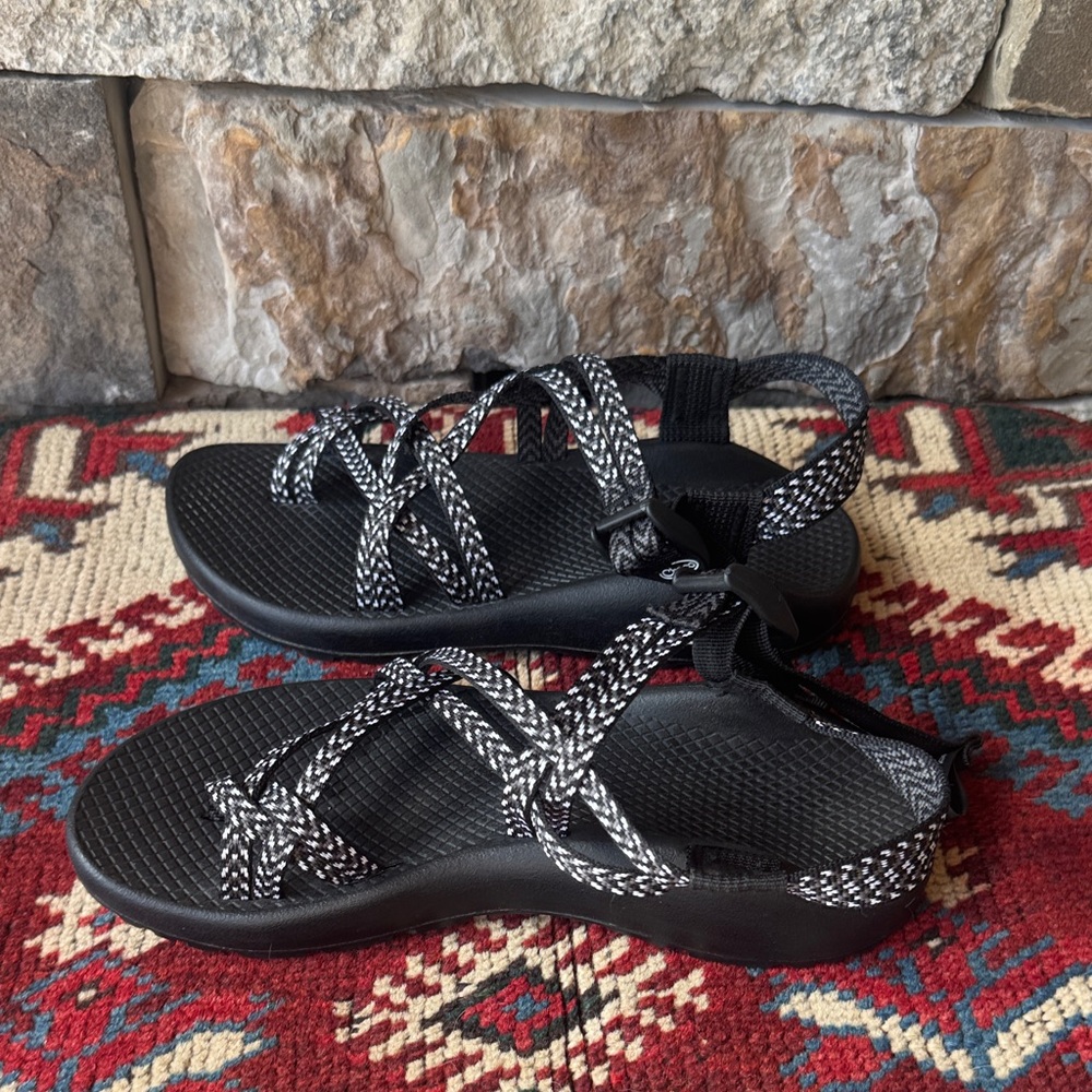 Chaco Women's ZX/2 Dual Adjustable Straps Classic Sandal- Size 8